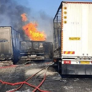 انفجار تانکر سوخت در یزد در تصادف ۴ خودروی سنگین/ ویدئو