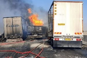 انفجار تانکر سوخت در یزد در تصادف ۴ خودروی سنگین/ ویدئو