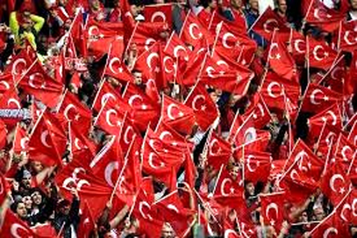  زیرگرفتن هواداران فوتبال در ترکیه/ ویدئو