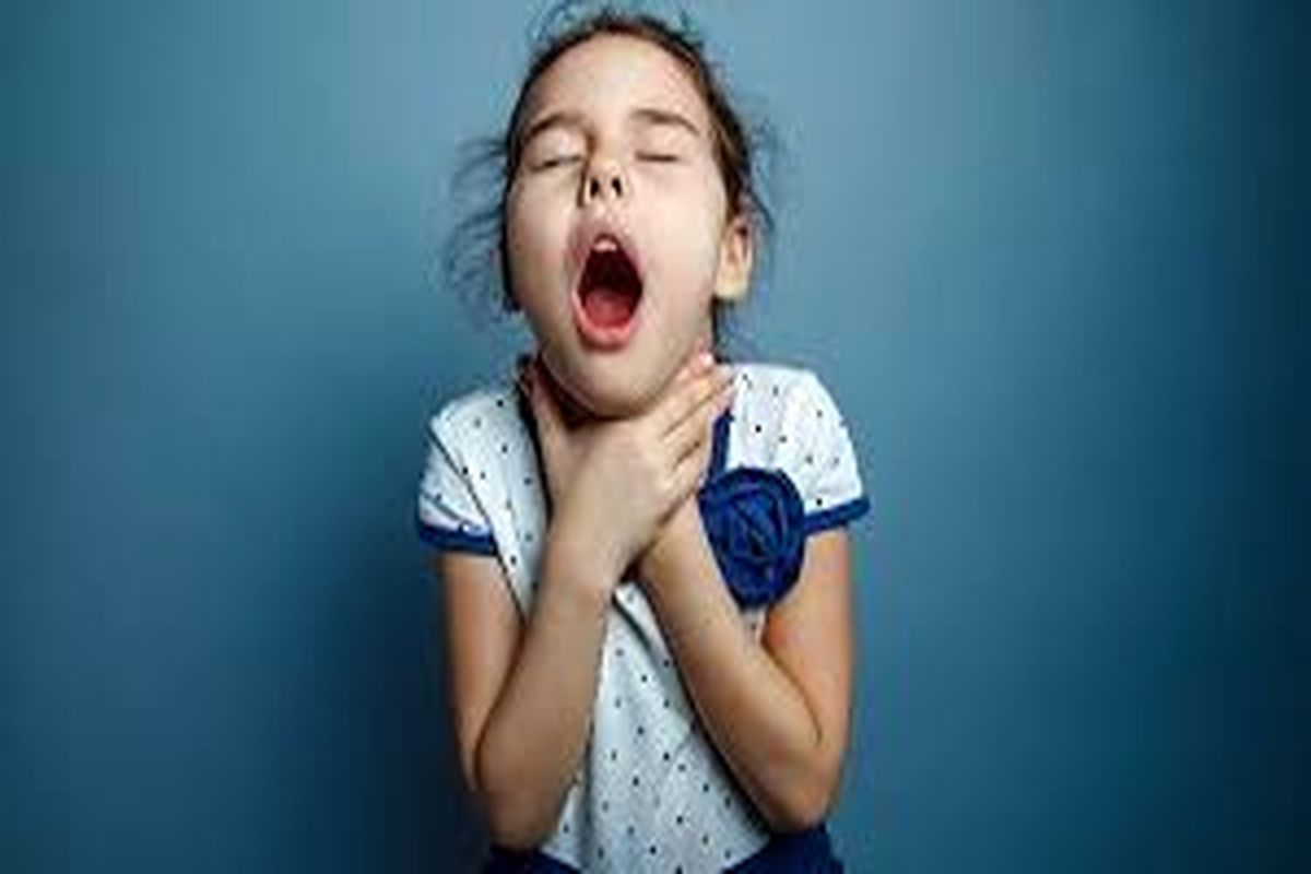 کودک دو ساله چینی ناجی خواهر بزرگترش شد/ ویدئو