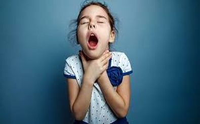 کودک دو ساله چینی ناجی خواهر بزرگترش شد/ ویدئو