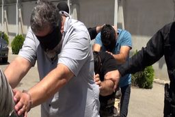 اراذل و اوباش در استخدام یک رستوران/ حاشیه‌های عجیب یک رستوران در تهران/ ویدئو