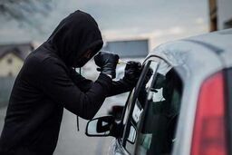 تهران، به بهشت دزدان تبدیل شده است