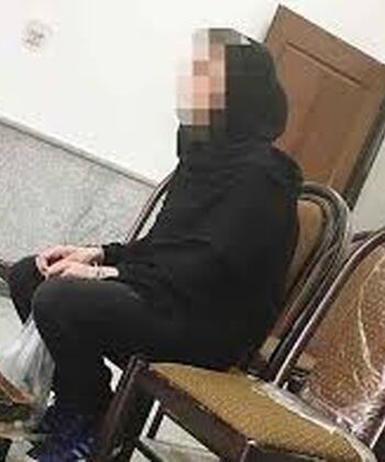 زن نظافتچی پس از بیهوش کردن صاحبخانه، دلار و گوشی ۳۰۰ میلیونی را سرقت کرد 