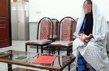 گریه‌های دختر ۱۰ ساله برای نجات مادر از چوبه دار