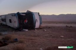 واژگونی اتوبوس مسافربری در یزد ۱۳ زخمی بر جا گذاشت