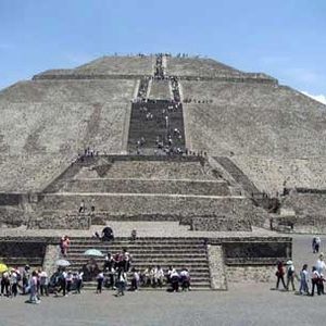 تیراندازی در نزدیکی اهرام مکزیک؛  یک نفر کشته و 13 تن زخمی شدند/ ویدئو