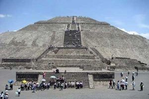 تیراندازی در نزدیکی اهرام مکزیک؛  یک نفر کشته و 13 تن زخمی شدند/ ویدئو