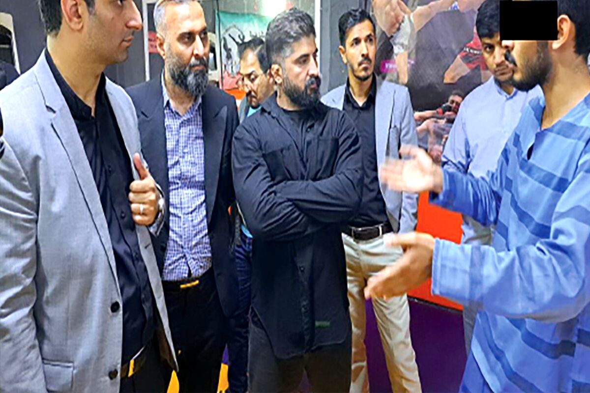 بازسازی صحنه قتل دختر رزمی کار در قفس توری توسط پسر دانشجو