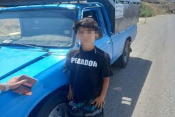 توقیف نیسان آبی با رانندگی پسربچه 12 ساله در قزوین 