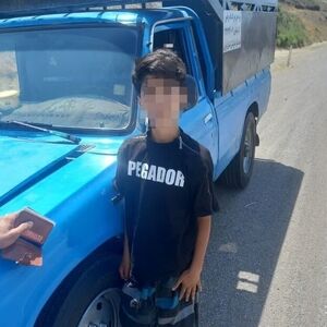 توقیف نیسان آبی با رانندگی پسربچه 12 ساله در قزوین 