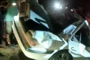 برخورد وحشتناک خودرو با تیر برق/ زندگی تلخ پدر و دختر در چهارمحال و بختیاری پایان یافت