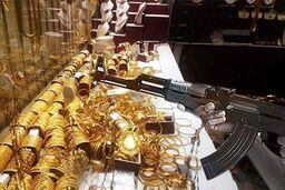سرقت مسلحانه از یک طلافروشی در قشم/ ویدئو