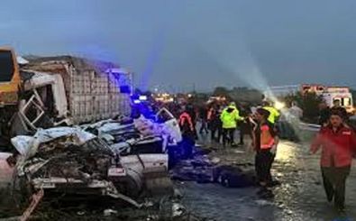 تصادف شدید در جنوب شرق ترکیه 51 کشته و زخمی برجای گذاشت/ ویدئو