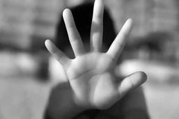 حادثه جنجالی مدرسه شهرری؛ «تعرض» یا «تجاوز»؟