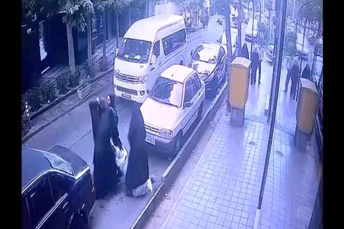 ناگفتههای مادر دختر ۱۴ ساله از ماجرای گشت ارشاد و روزهای سخت دخترش/ شکایت نفس حاجی شریف از پلیس و شکایت پلیس از دختر نوجوان