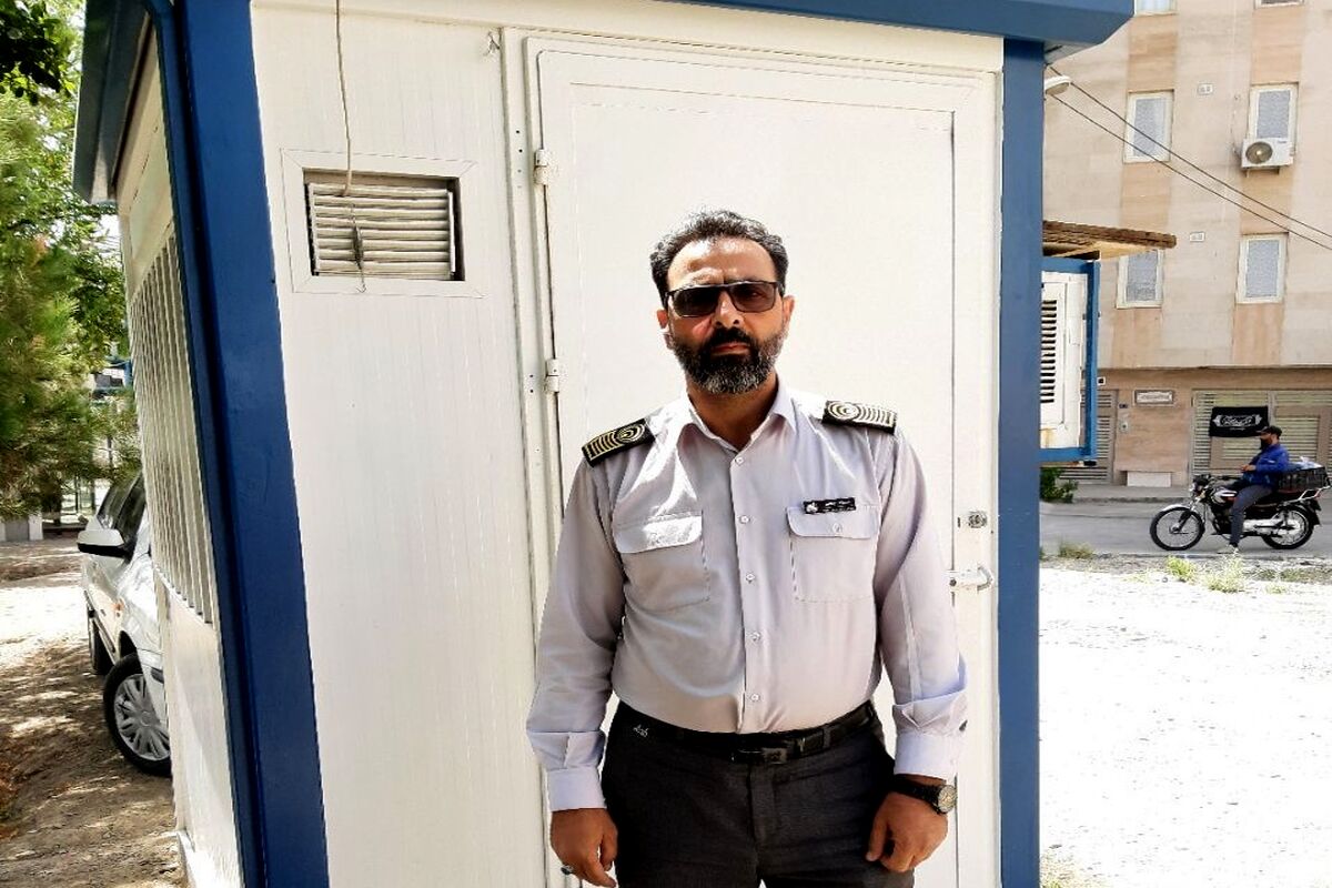 راننده اتوبوس، دختر عربستانی را به خانواده اش رساند