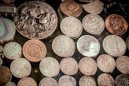 کشف اشیای تاریخی در مرز آبی قشم