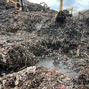 رانش زمین در محل دفن زباله در اندونزی قربانی گرفت