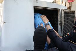 مرگ محمد لوک در صحنه حمله به پلیس شیراز / حسین قلاتی زمینگیر شد