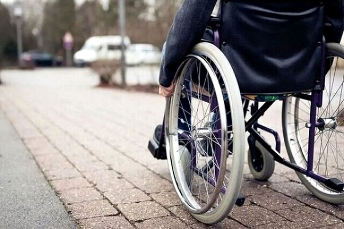 ضرب و شتم مددجوی دارای معلولیت شدید در مشهد؛ مددکار متهم از کار اخراج شد