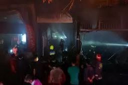 وقوع آتش‌سوزی در سه کارگاه در خمینی‌شهر