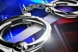 کتک زدن یک کودک توسط اراذل و اوباش در فضای مجازی/ ویدئو