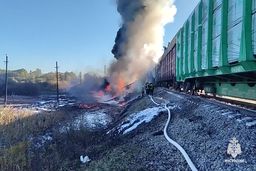 قطار حامل سوخت در روسیه آتش گرفت/ ویدئو