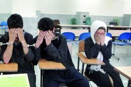 حمله شیطانی 2 مرد نقابدار به آرایشگاه های زنانه