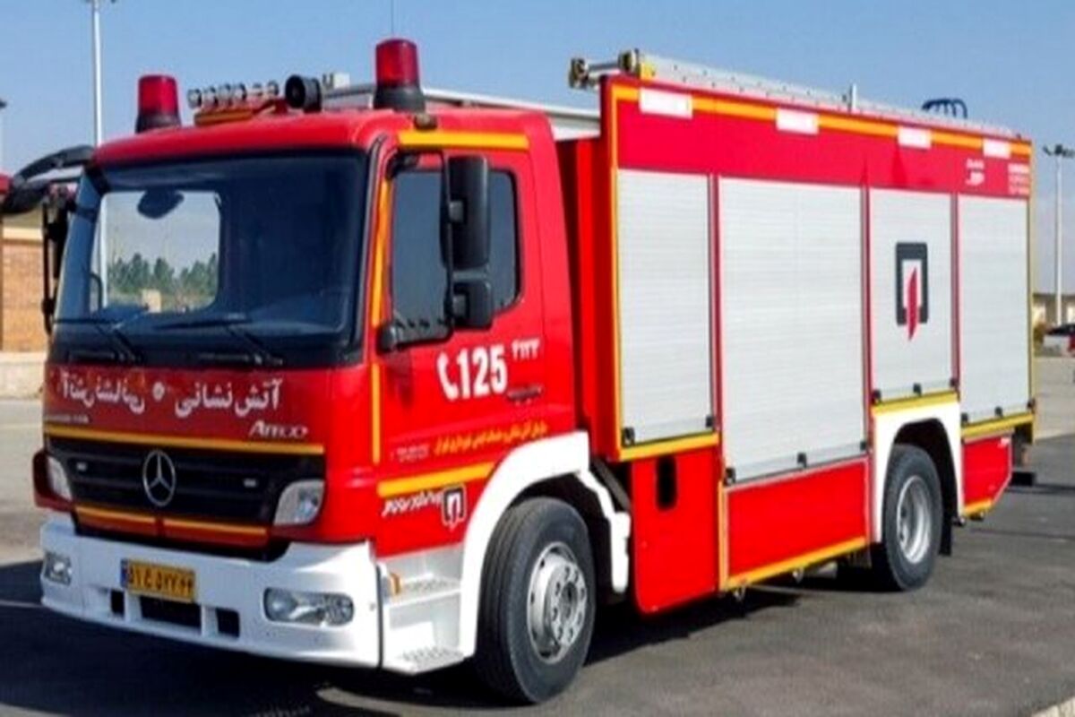مهار آتش در کارخانه موتورسیکلت شهرضا