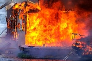 آتش‌سوزی در اسکله و چندین قایق در «اورگن» آمریکا