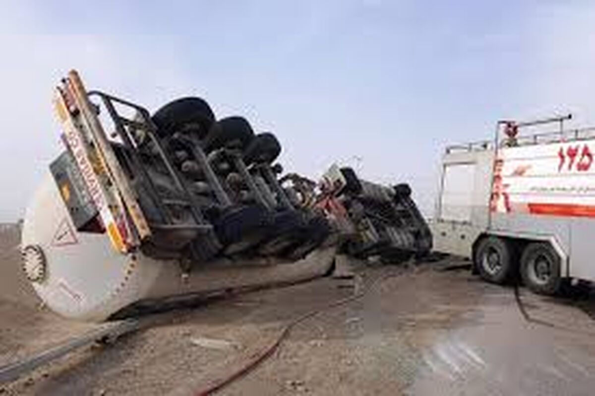 دو کشته در واژگونی تانکر سوخت و پراید