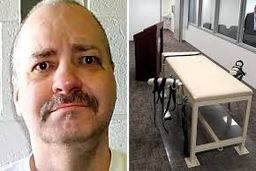 فرار از اعدام قاتلی که 42 نفر را به قتل رسانده بود / رگ در بدنش پیدا نشد