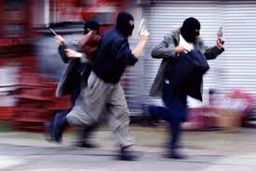 سرقت مسلحانه از بانک ملی در زاهدان/ میزان دقیق پول سرقتی چقدر بود؟