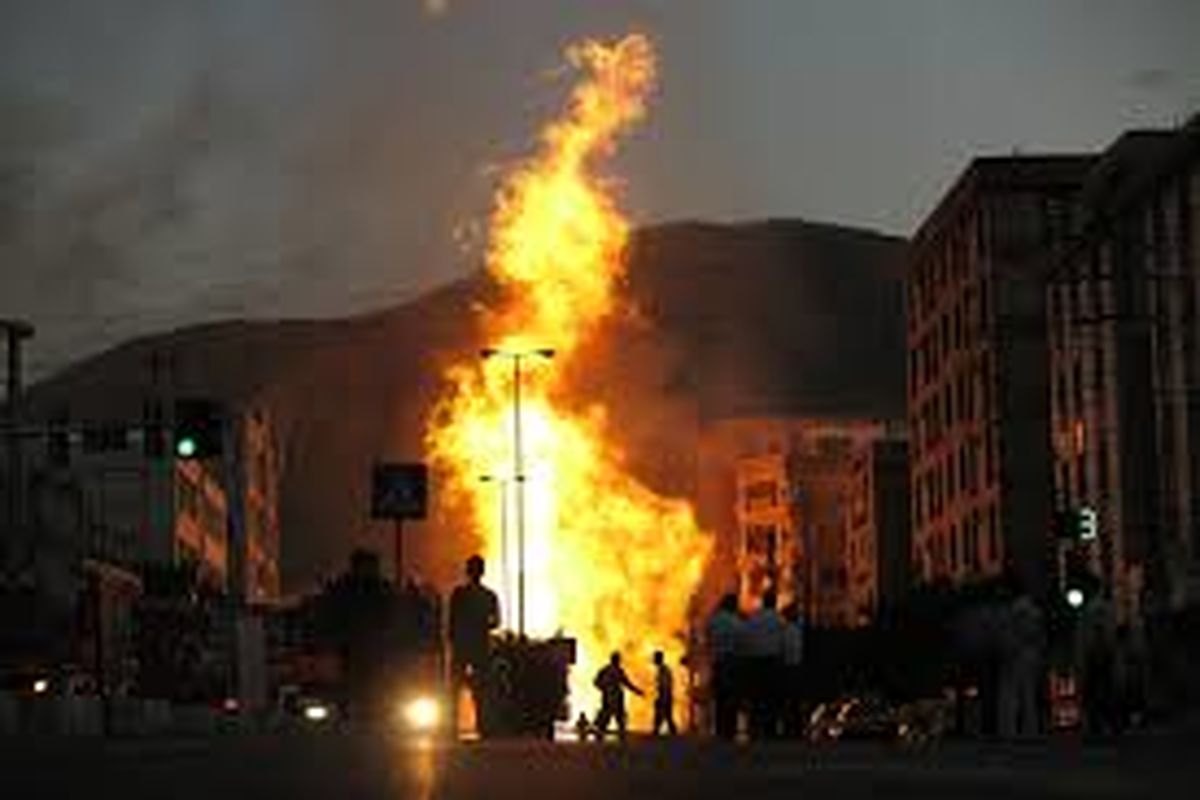 انفجار شبانه در خیابان مولوی تهران/ ماجرا چه بود؟