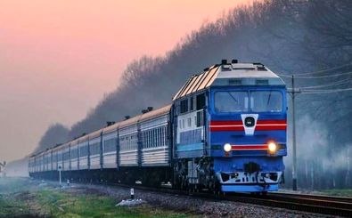 لحظه نجات زن در آستانه حادثه دلخراش قطار/ ویدئو 