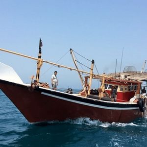 توقیف ۲ فروند لنج حامل مواد مخدر و سوخت قاچاق در بندر چابهار