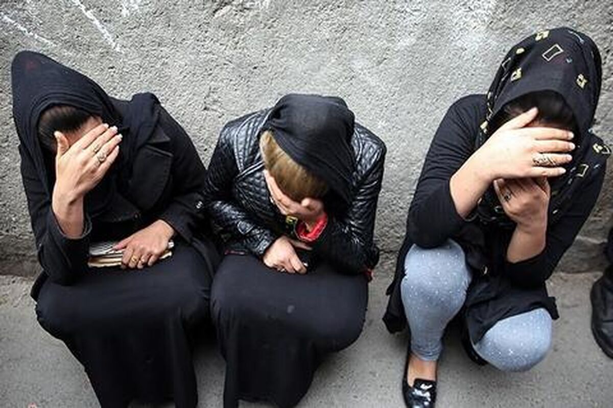 انتقـام 3 زن از مردان هوسـران به شیوه فیلـم فارسـی