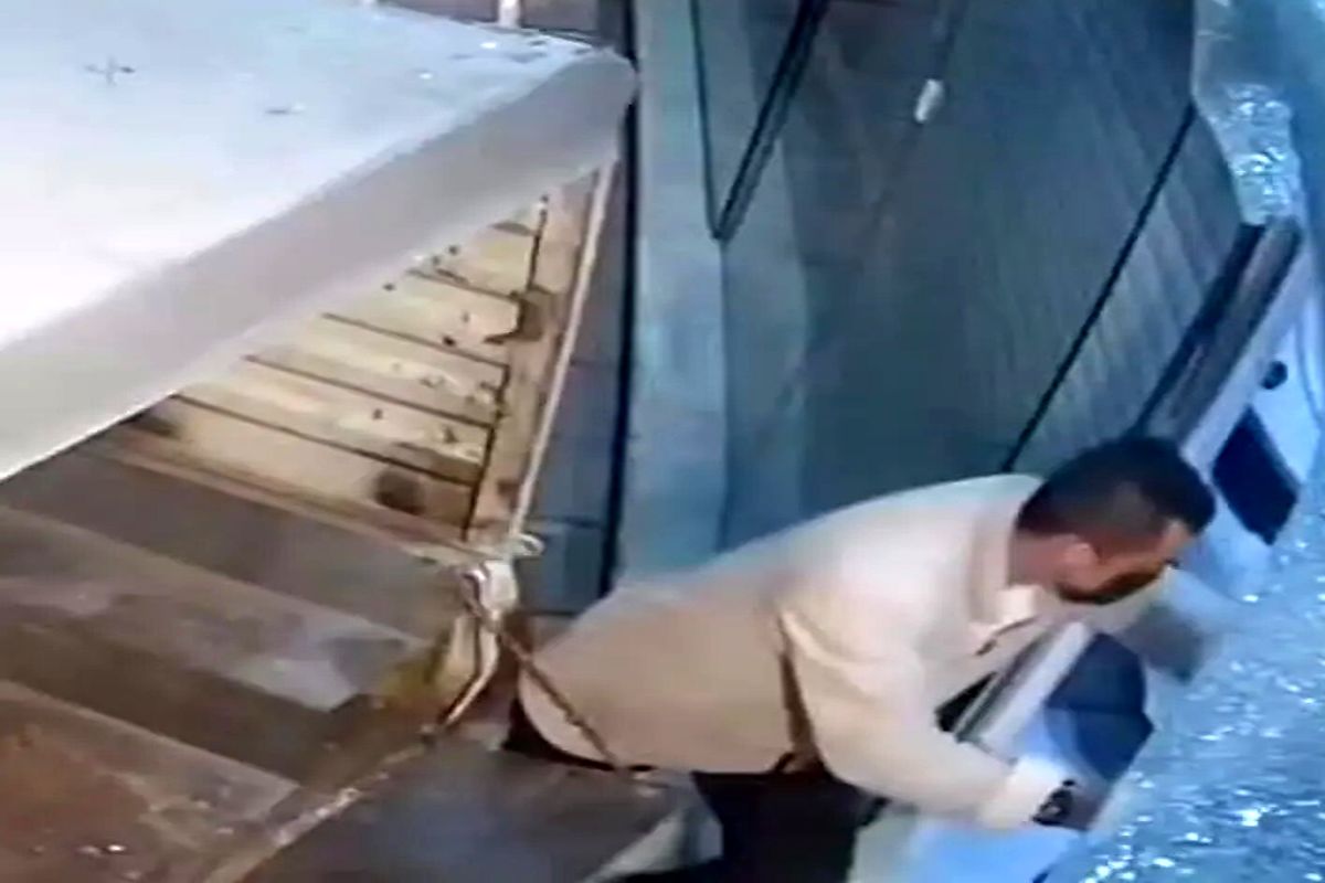 سرقت عجیب موتور سنگین گرانقیمت با شگردی خاص/ ویدئو 