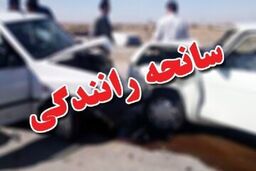 واژگونی اتوبوس در اتوبان قم ـ تهران حادثه ساز شد