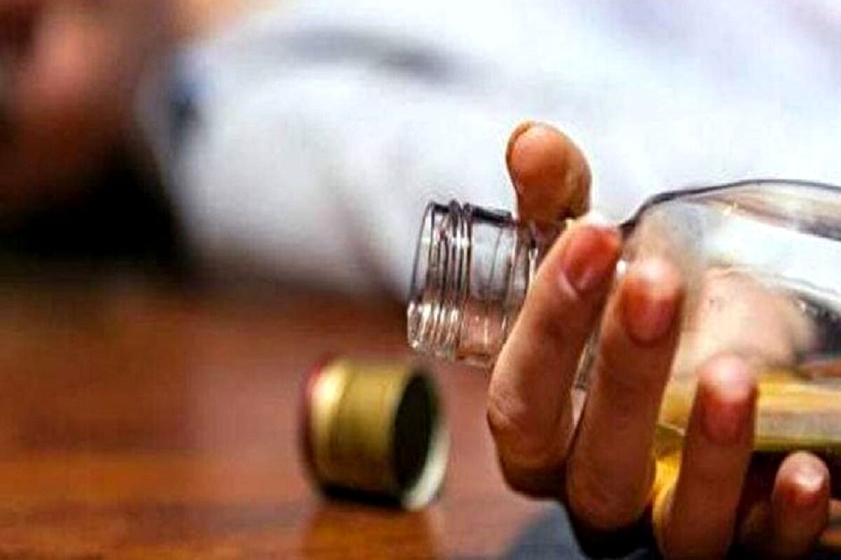 2 کشته و مسمومیت 20 جوان خوزستانی با مشروبات الکلی