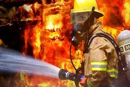 آتش سوزی در کارخانه جی آر پی صفاشهر 