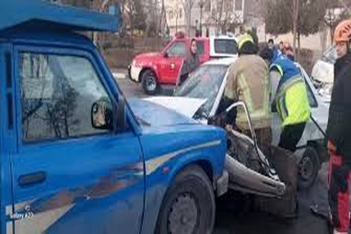 تصادف نیسان با سرویس مدرسه دخترانه