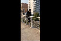 نجاتِ جانِ زن جوان در "پارکِ مللِ ساری" توسطِ پلیس/ ویدئو