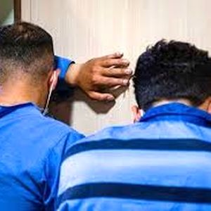 اعتراف عجیب سارق: با پول سرقت، کتونی ۲۰ میلیونی خریدم/ ویدئو