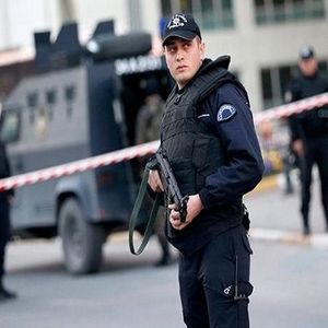 اولین تصاویر از عملیات پلیس مبارزه با مواد مخدر علیه بازیگران و سلبریتی‌ها/ ویدئو