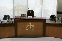 حکم جالبی که یک قاضی برای متهم: نظافت ۲ بوستان به جای رفتن به زندان