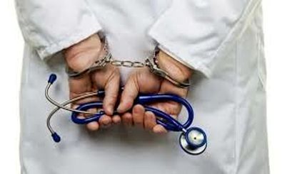 مرگ ۵ کودک زیر تیغ جراحی پزشک متخصص و استمرار طبابت او!