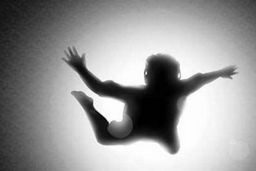 خودکشی مرد جوان در خیابان فرجام