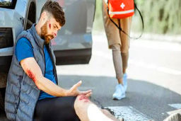 کمک به مصدومین جانی